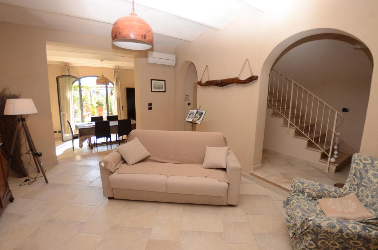 Al Colle Di Lari Villa Exterior photo